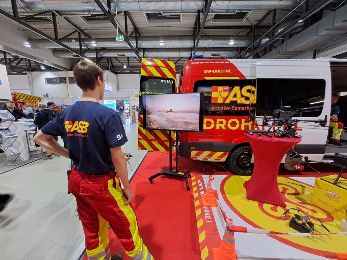 ASB Drohnenstaffel Dresden auf der FLORIAN 2025.jpg